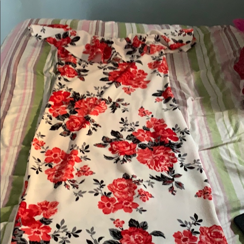 Dress with flowers